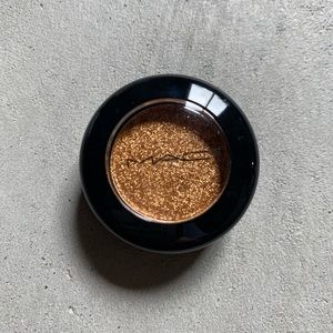 MAC single eyeshadow